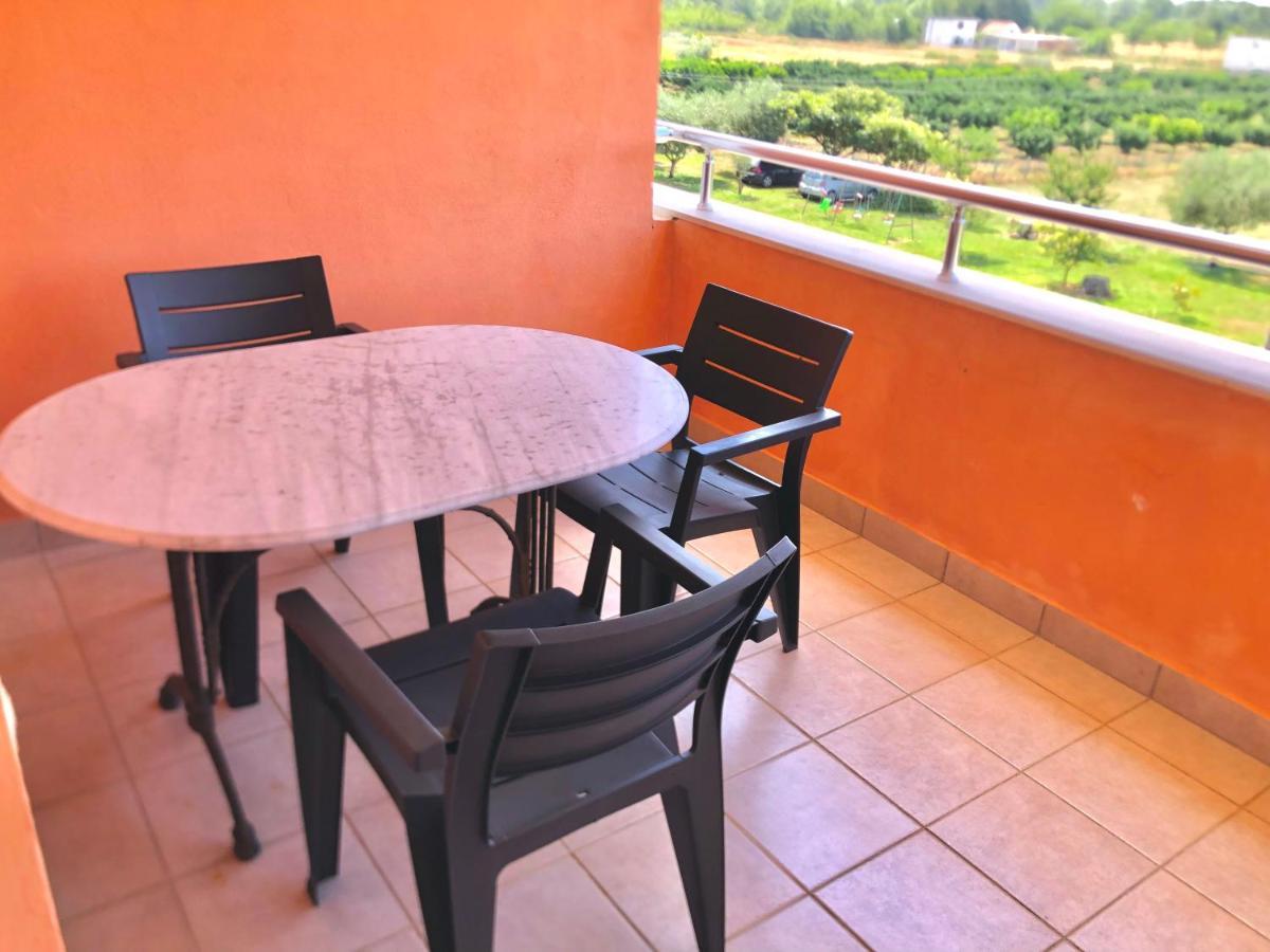 Delfini Holiday Homes อุลซิน ภายนอก รูปภาพ